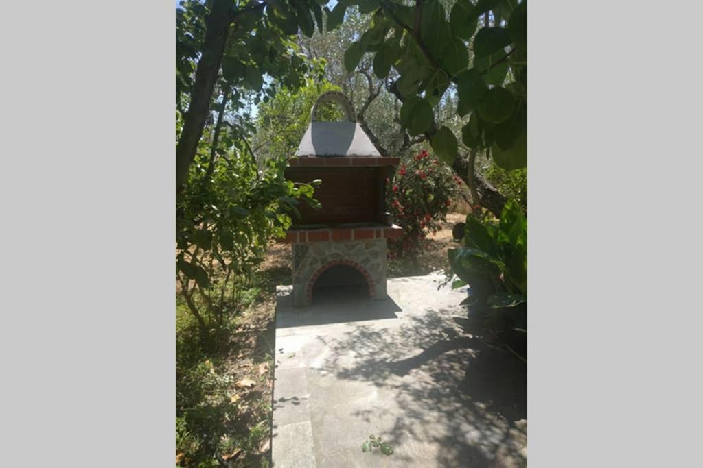 Irinis Cottage Kala Nera Esterno foto