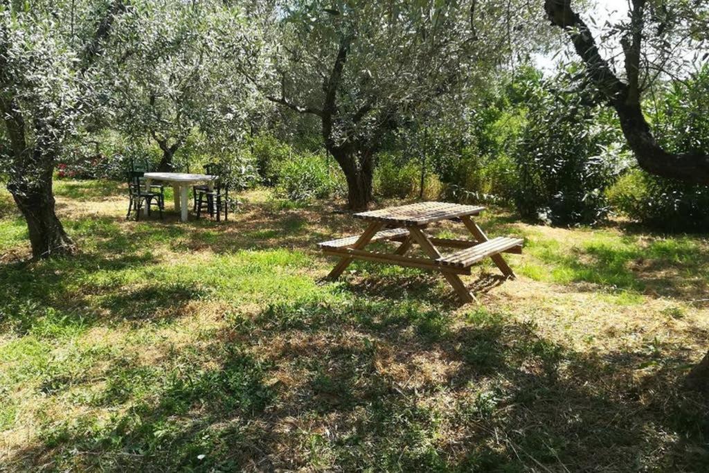 Irinis Cottage Kala Nera Esterno foto